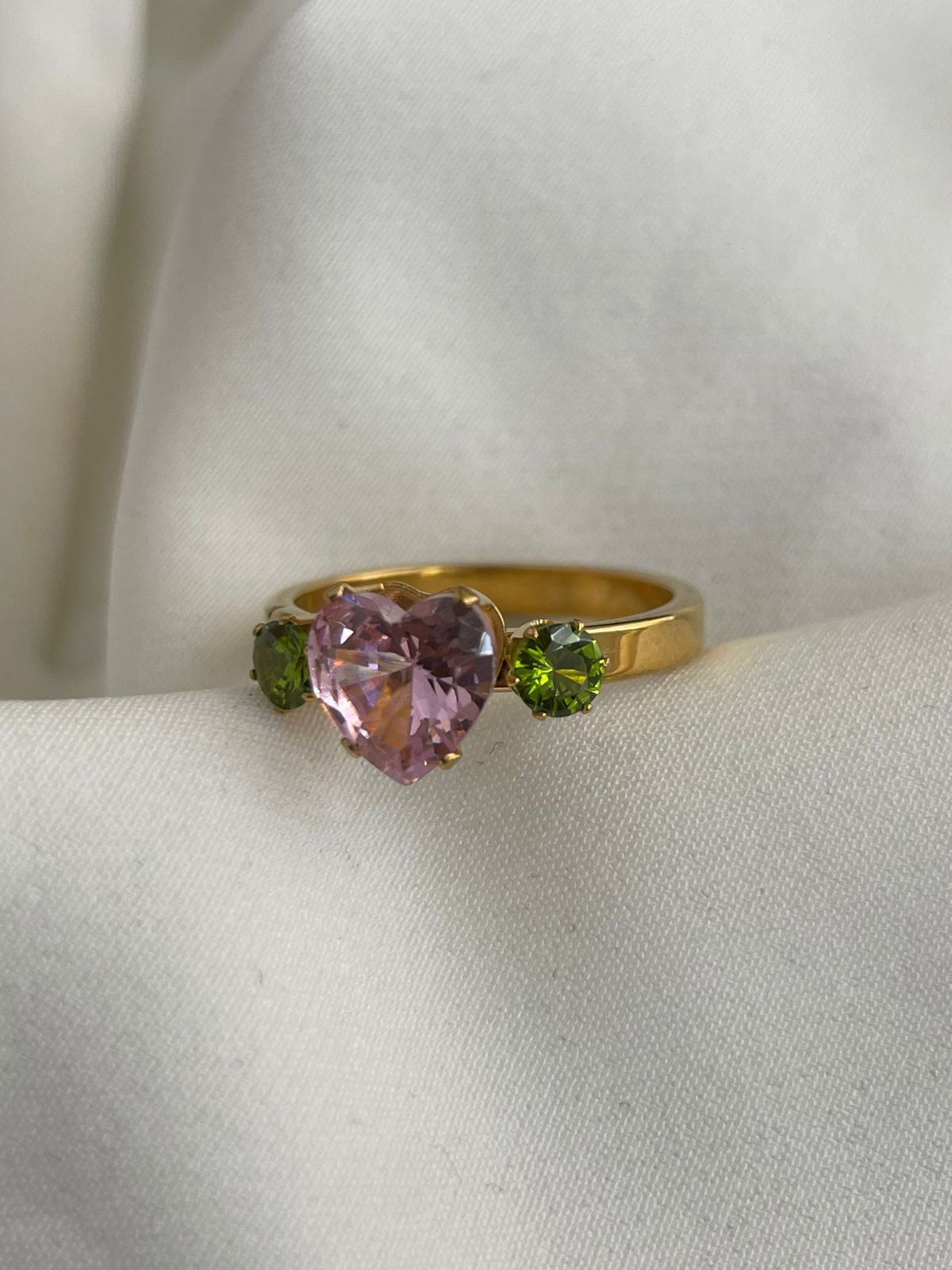 Bague “Trio Scintillant” – Rose & Émeraude ✨