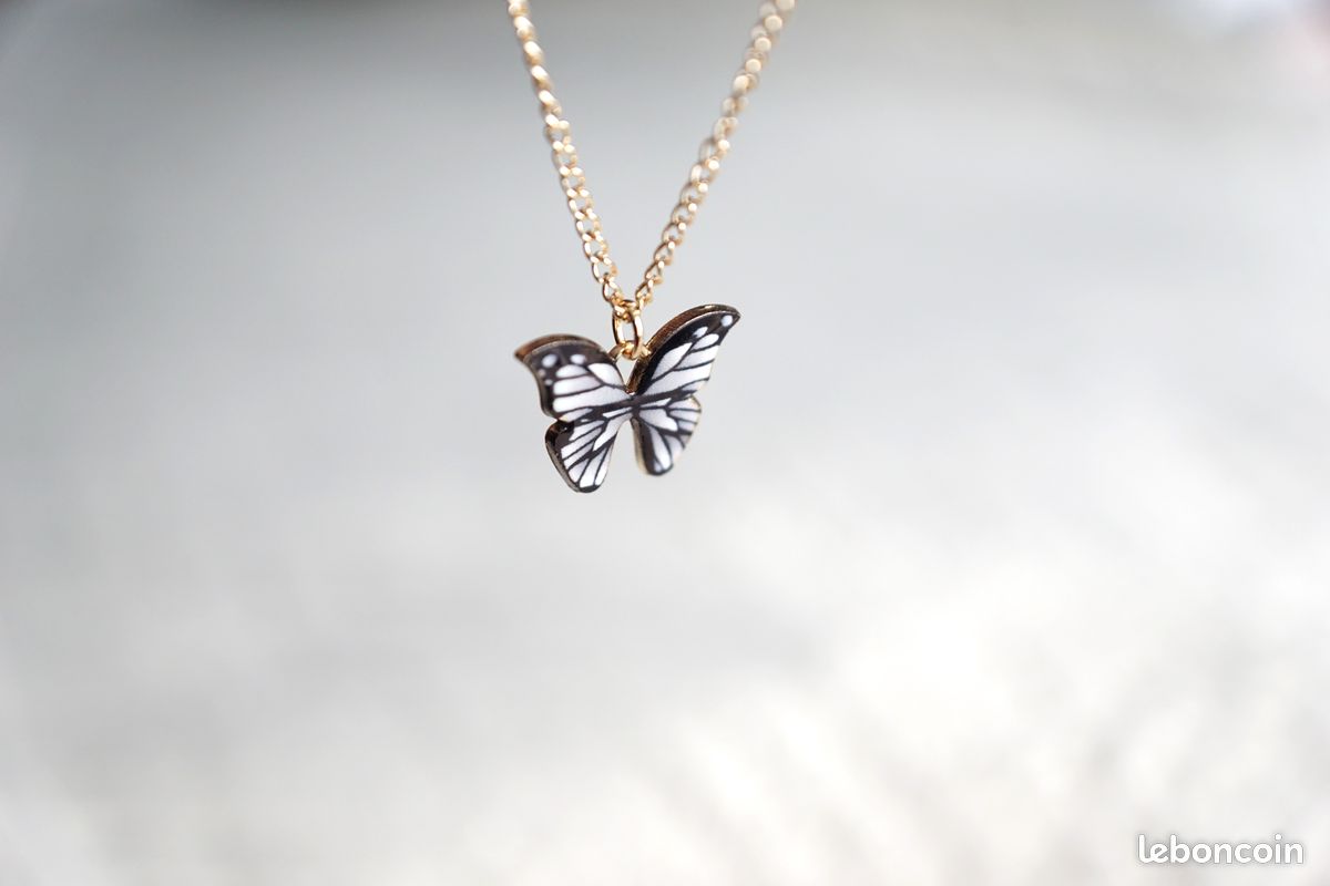 1 Pièces Collier Élégant Rétro Y2K Papillon - Pendentif Multicolore Pour Femmes Et Hommes Port Quotidien Cadeau De Saint-Valentin Idéal Pour Soirées